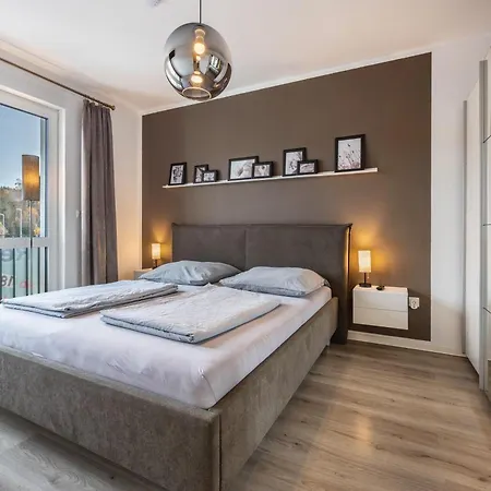 Altenbeken-ferienwohnung 2 דירה *