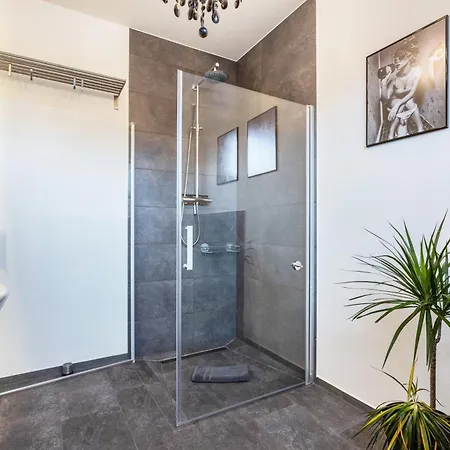 Altenbeken-ferienwohnung 2 Apartment *